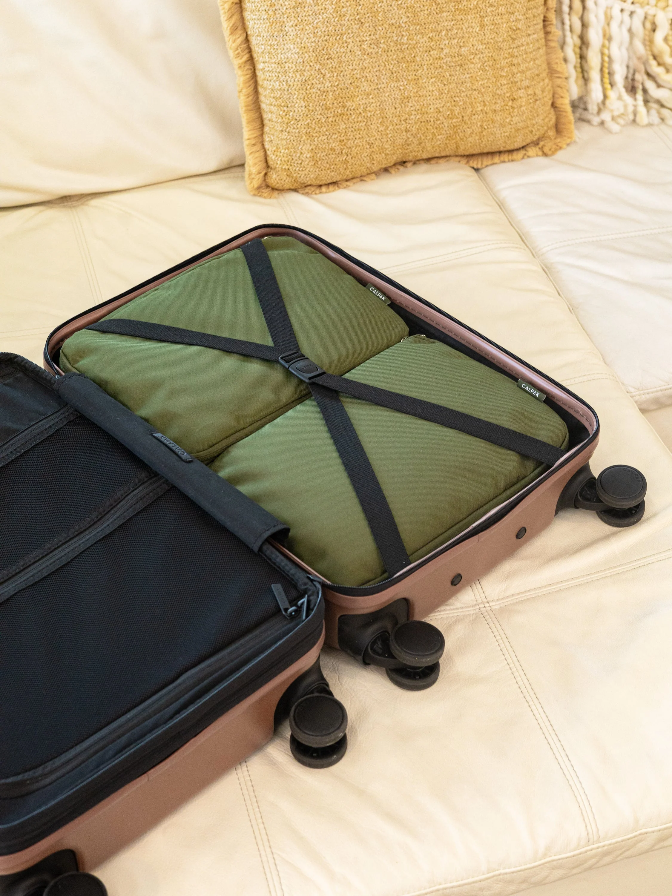 Medium Compression Packing Cubes - Image 14