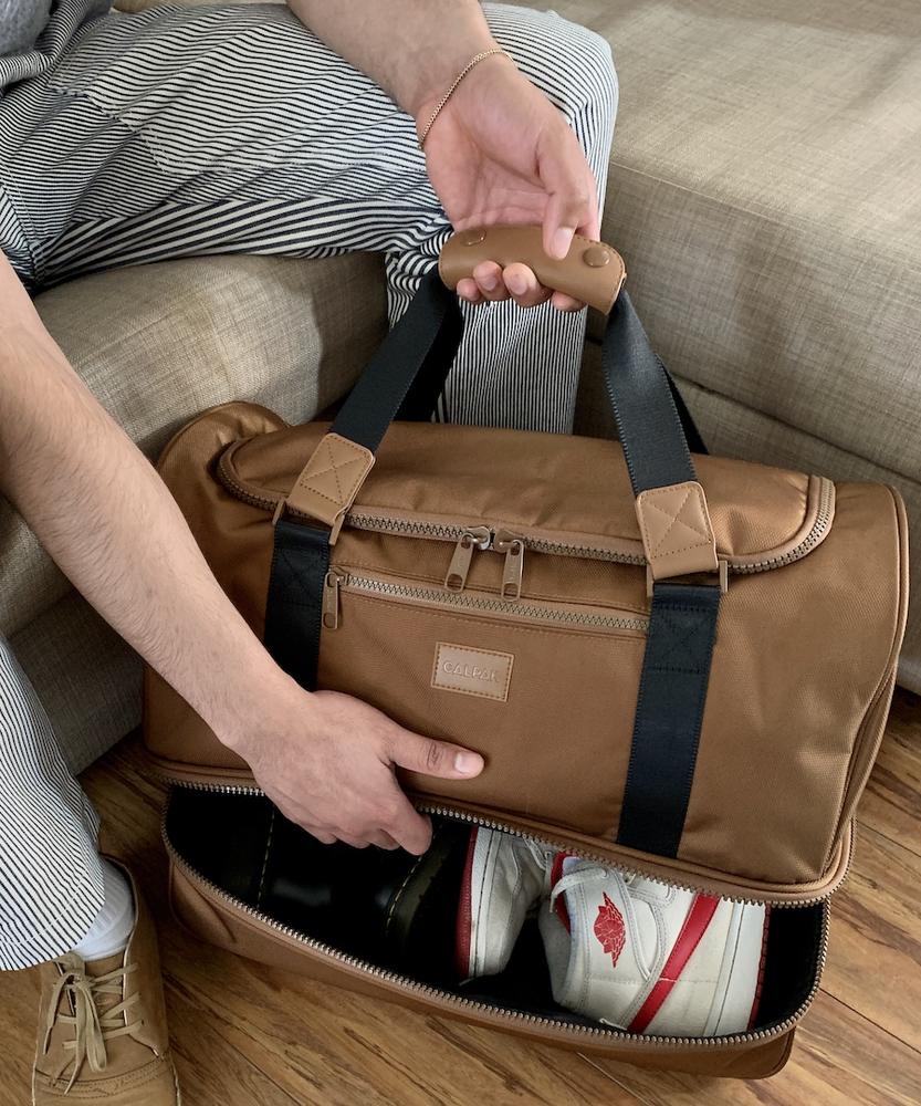 Stevyn Duffel Bag with Shoe Compartment - Image 19
