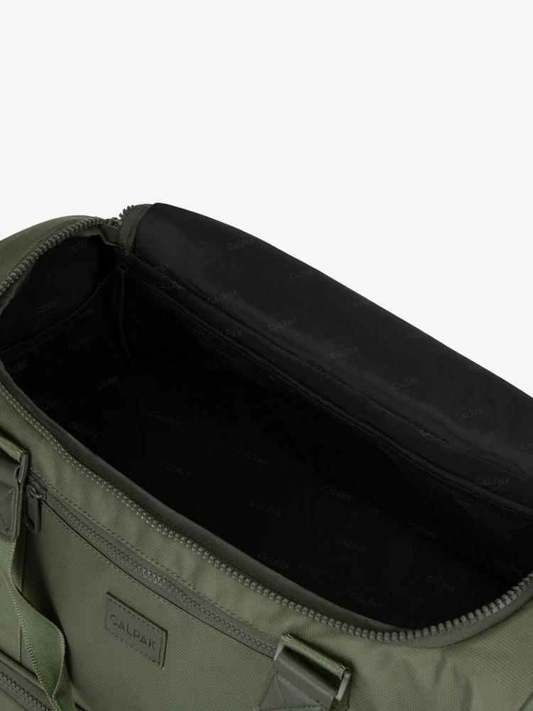 Stevyn Duffel Bag with Shoe Compartment - Image 5