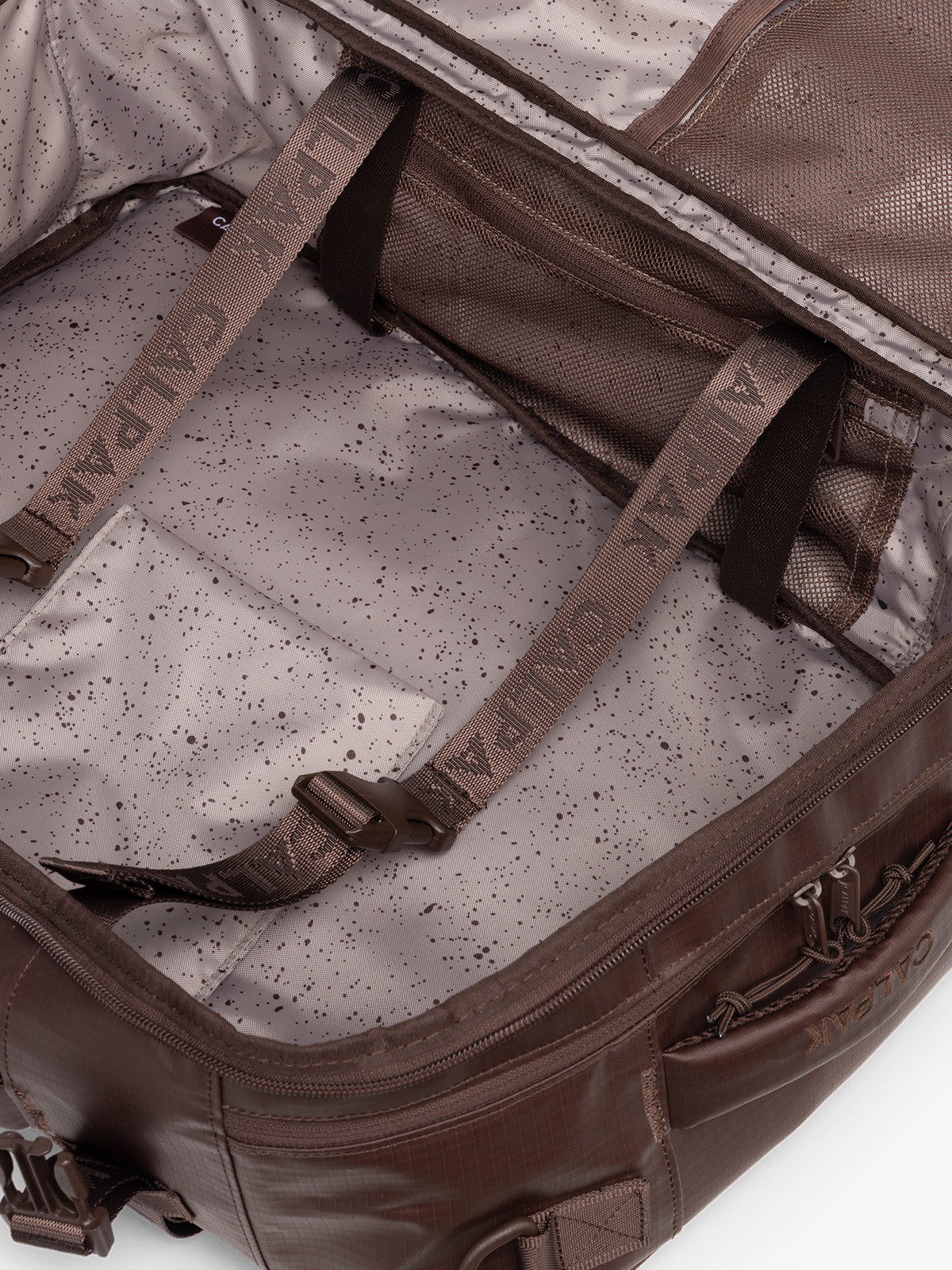 Terra 26L Laptop Duffel Backpack - Image 78